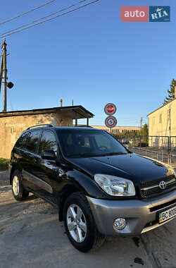 Внедорожник / Кроссовер Toyota RAV4 2004 в Львове