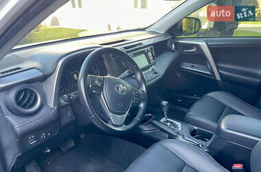 Внедорожник / Кроссовер Toyota RAV4 2016 в Измаиле