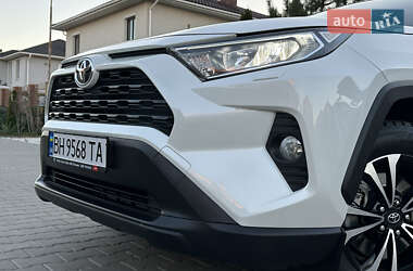 Внедорожник / Кроссовер Toyota RAV4 2019 в Одессе