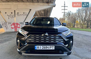 Внедорожник / Кроссовер Toyota RAV4 2021 в Киеве