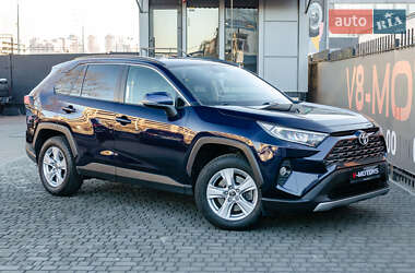 Внедорожник / Кроссовер Toyota RAV4 2019 в Киеве