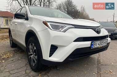 Позашляховик / Кросовер Toyota RAV4 2018 в Полтаві