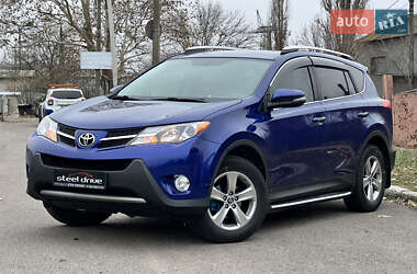 Позашляховик / Кросовер Toyota RAV4 2015 в Миколаєві