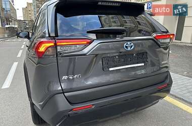 Внедорожник / Кроссовер Toyota RAV4 2024 в Киеве