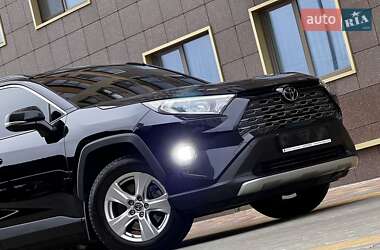 Внедорожник / Кроссовер Toyota RAV4 2021 в Одессе