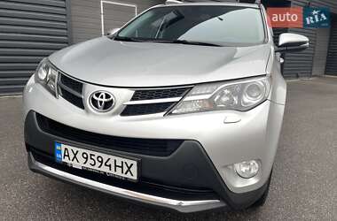 Внедорожник / Кроссовер Toyota RAV4 2013 в Харькове