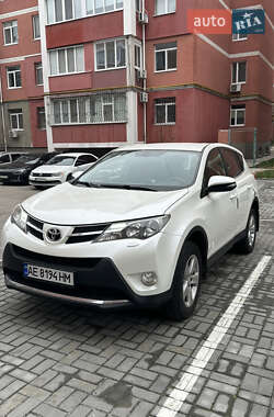 Позашляховик / Кросовер Toyota RAV4 2014 в Дніпрі