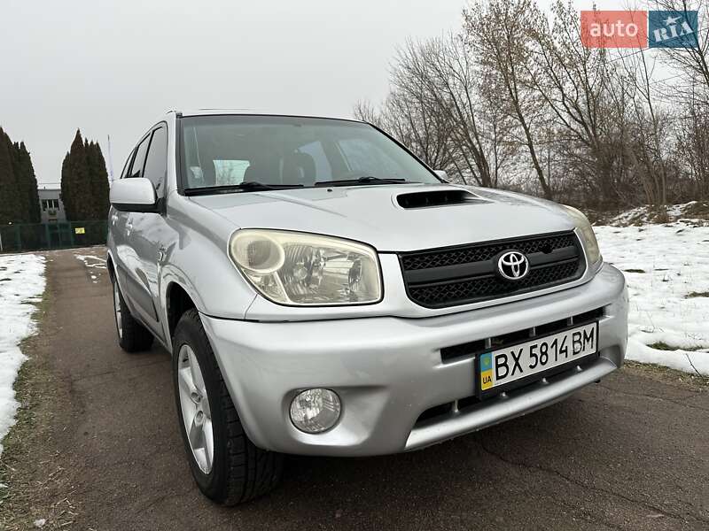 Внедорожник / Кроссовер Toyota RAV4 2002 в Нежине