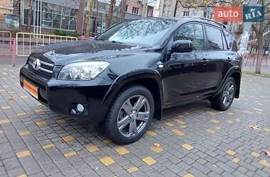 Позашляховик / Кросовер Toyota RAV4 2006 в 