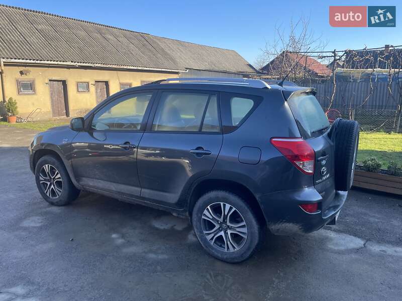 Позашляховик / Кросовер Toyota RAV4 2007 в Мукачевому