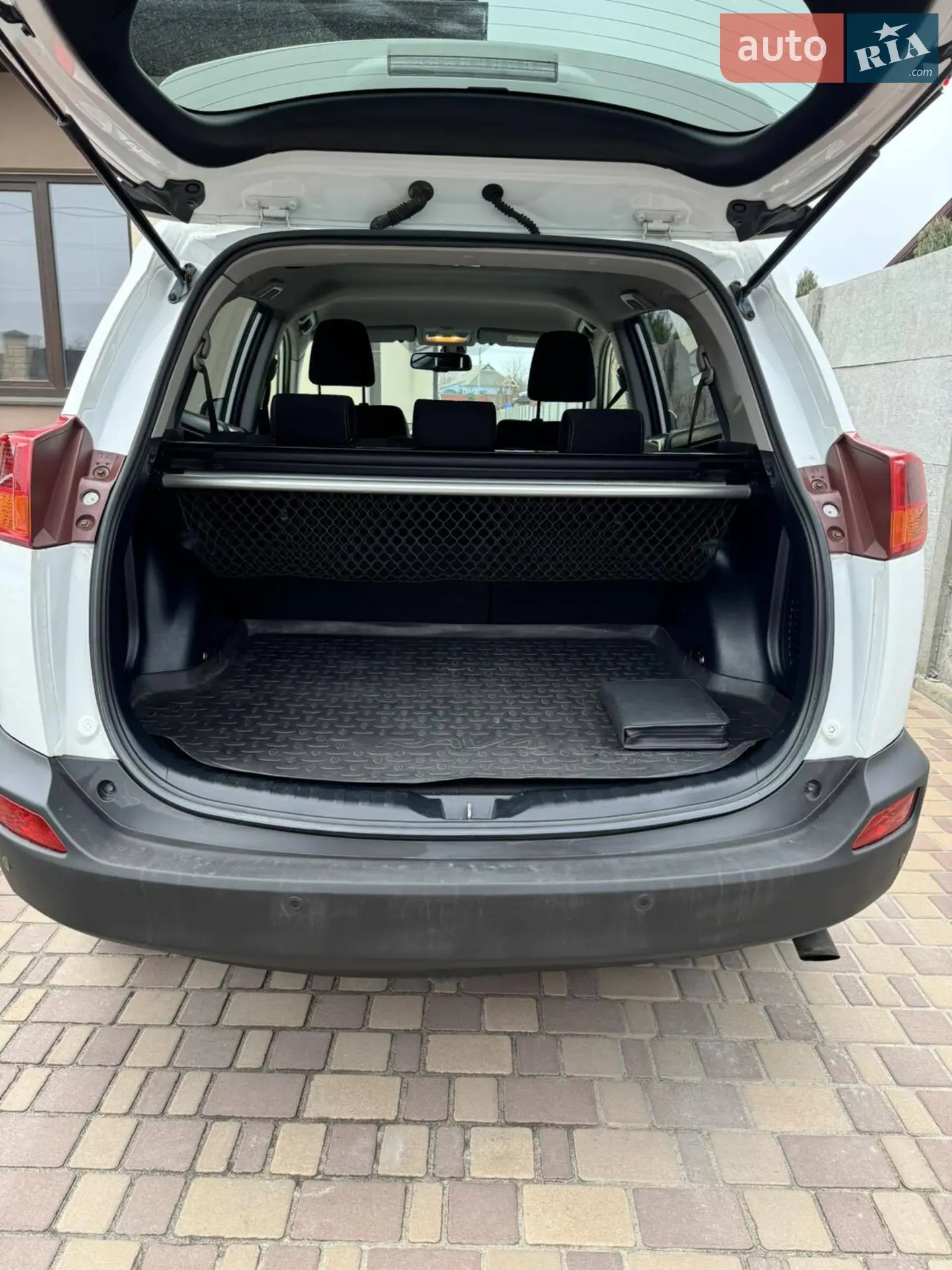 2014 Toyota RAV 4 - мініатюра 5