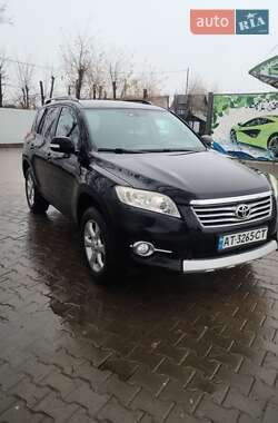 Внедорожник / Кроссовер Toyota RAV4 2010 в Новояворовске