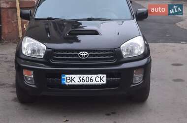 Позашляховик / Кросовер Toyota RAV4 2001 в Рівному