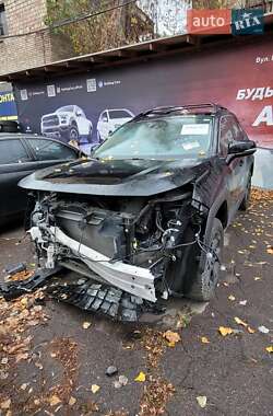 Внедорожник / Кроссовер Toyota RAV4 2021 в 