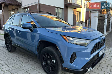 Позашляховик / Кросовер Toyota RAV4 2022 в Надвірній