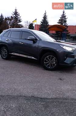 Позашляховик / Кросовер Toyota RAV4 2019 в Валках