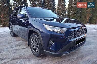 Позашляховик / Кросовер Toyota RAV4 2022 в Тернополі