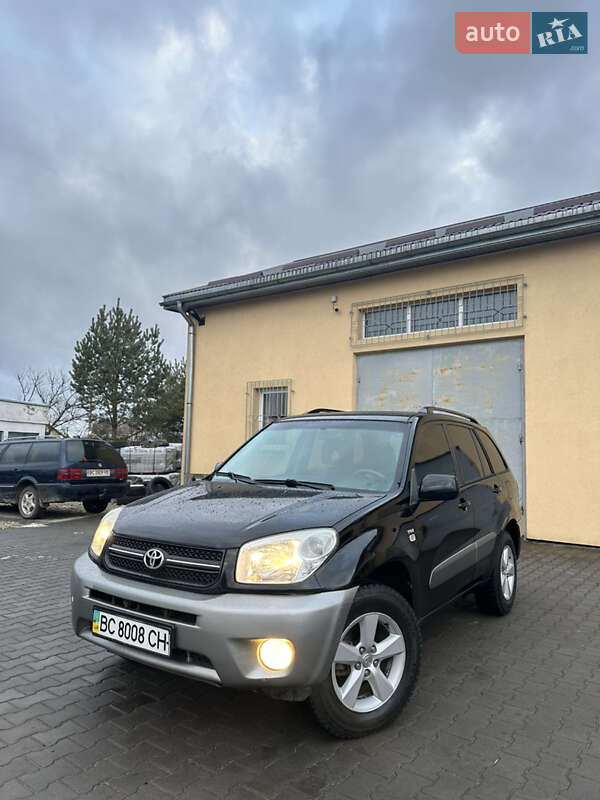 Внедорожник / Кроссовер Toyota RAV4 2004 в Жовкве