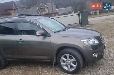 Внедорожник / Кроссовер Toyota RAV4 2010 в Ивано-Франковске