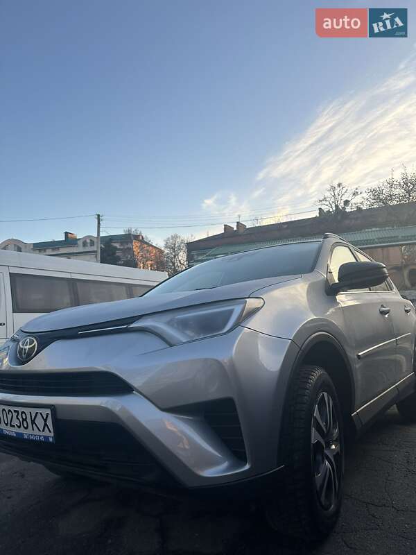 Позашляховик / Кросовер Toyota RAV4 2017 в Вінниці
