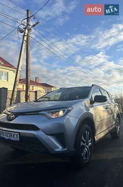 Внедорожник / Кроссовер Toyota RAV4 2017 в Виннице