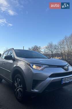 Позашляховик / Кросовер Toyota RAV4 2017 в Вінниці