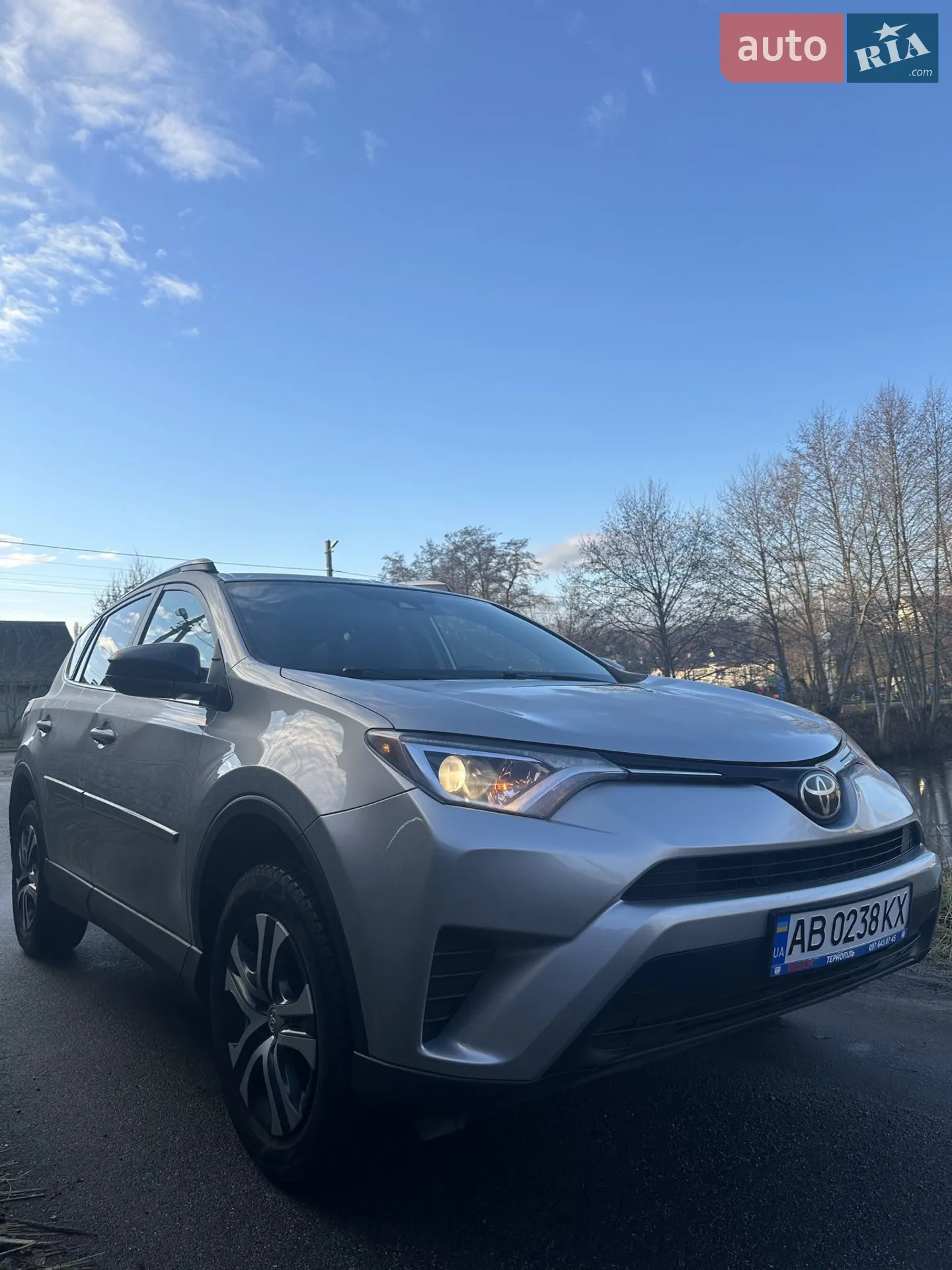 2017 Toyota RAV 4 - мініатюра 8