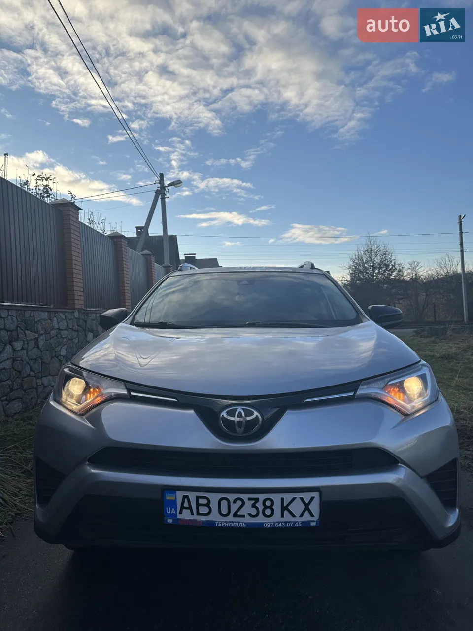 2017 Toyota RAV 4 - мініатюра 4