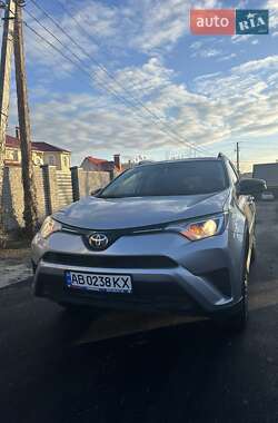 Позашляховик / Кросовер Toyota RAV4 2017 в Вінниці