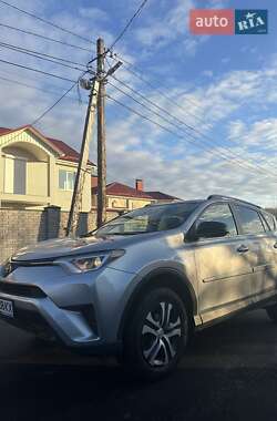 Позашляховик / Кросовер Toyota RAV4 2017 в Вінниці