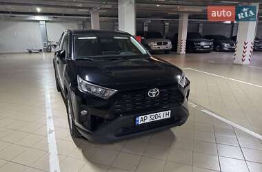 Позашляховик / Кросовер Toyota RAV4 2021 в Дніпрі