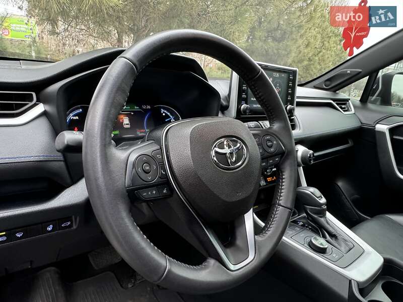 Внедорожник / Кроссовер Toyota RAV4 2021 в Одессе