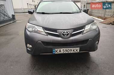 Позашляховик / Кросовер Toyota RAV4 2015 в Києві