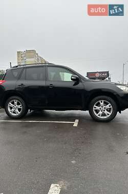 Позашляховик / Кросовер Toyota RAV4 2009 в Києві