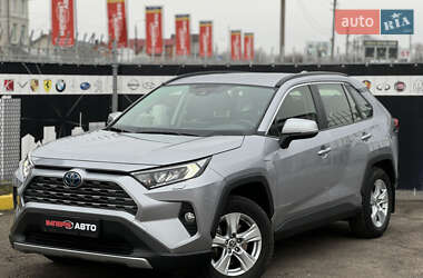 Позашляховик / Кросовер Toyota RAV4 2021 в Києві