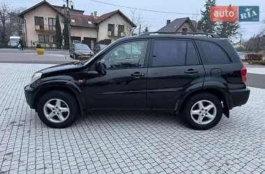 Позашляховик / Кросовер Toyota RAV4 2002 в Львові