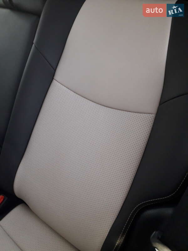 Внедорожник / Кроссовер Toyota RAV4 2021 в Одессе