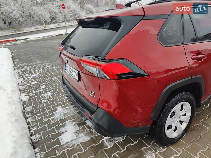 Внедорожник / Кроссовер Toyota RAV4 2019 в Тернополе