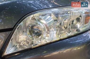 Внедорожник / Кроссовер Toyota RAV4 2012 в 