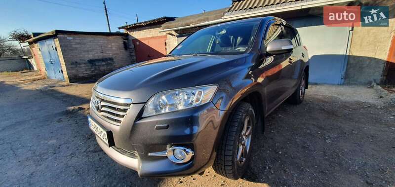 Внедорожник / Кроссовер Toyota RAV4 2012 в Киеве