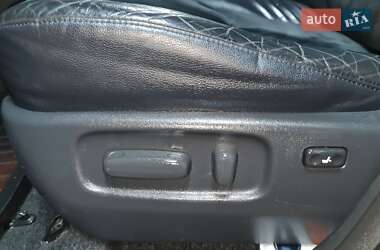 Внедорожник / Кроссовер Toyota RAV4 2012 в 