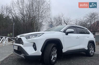 Внедорожник / Кроссовер Toyota RAV4 2023 в Киеве