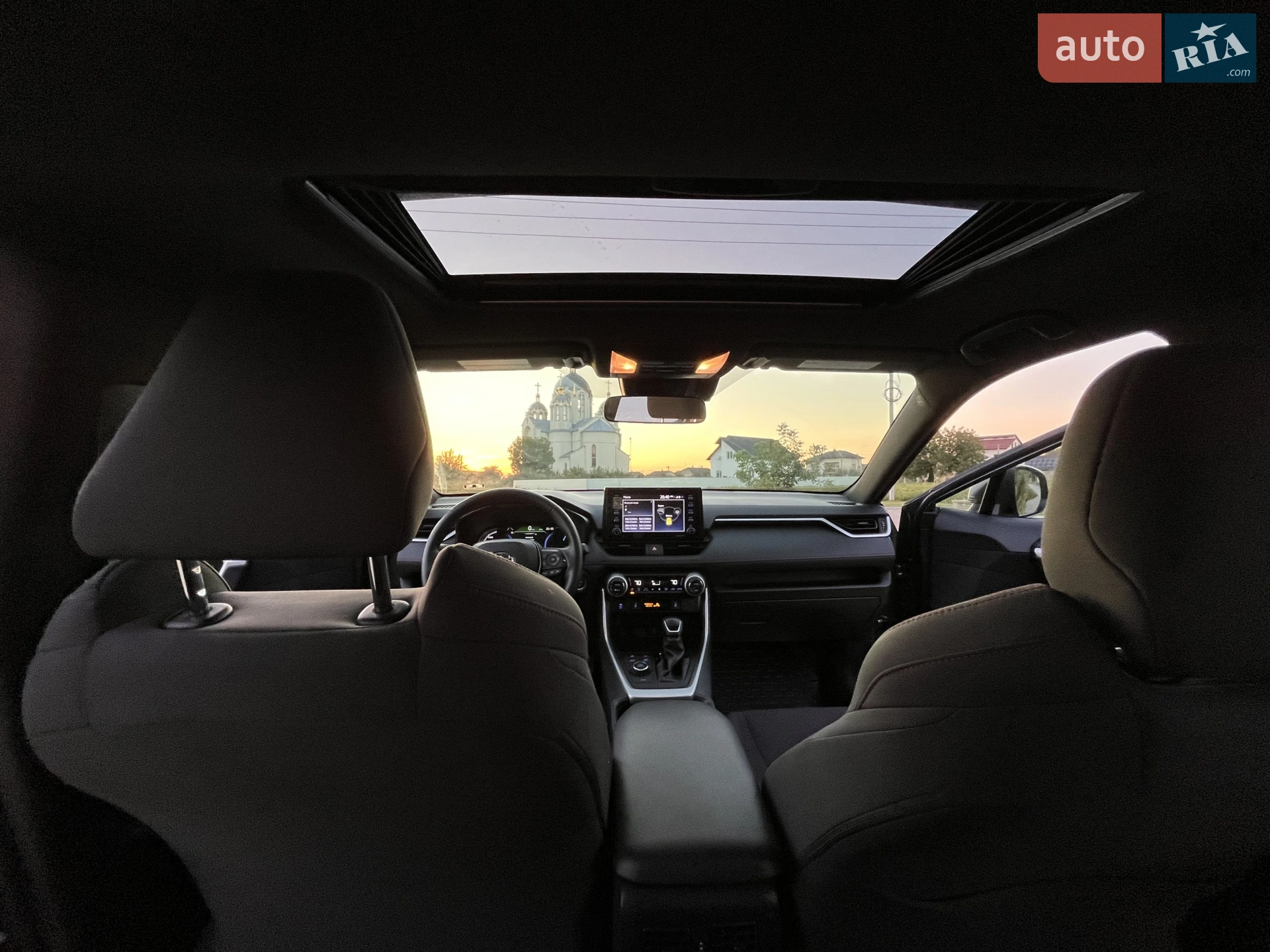 2021 Toyota RAV 4 - мініатюра 26