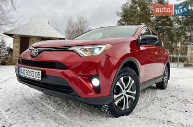 Позашляховик / Кросовер Toyota RAV4 2017 в Києві