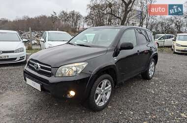 Внедорожник / Кроссовер Toyota RAV4 2007 в Ровно