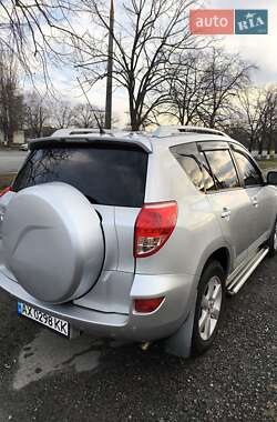 Позашляховик / Кросовер Toyota RAV4 2008 в Харкові