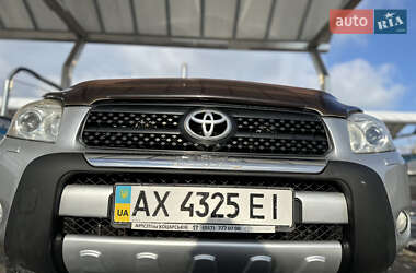 Позашляховик / Кросовер Toyota RAV4 2007 в Луцьку