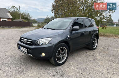 Позашляховик / Кросовер Toyota RAV4 2007 в Терновому