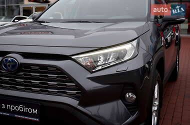 Позашляховик / Кросовер Toyota RAV4 2020 в Житомирі