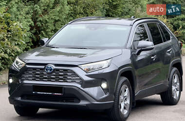 Внедорожник / Кроссовер Toyota RAV4 2023 в Ровно